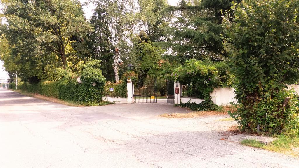 Villa Maria Sole Revello Buitenkant foto